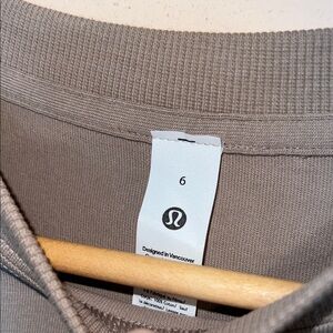 Lululemon Athletica Tee in Beige